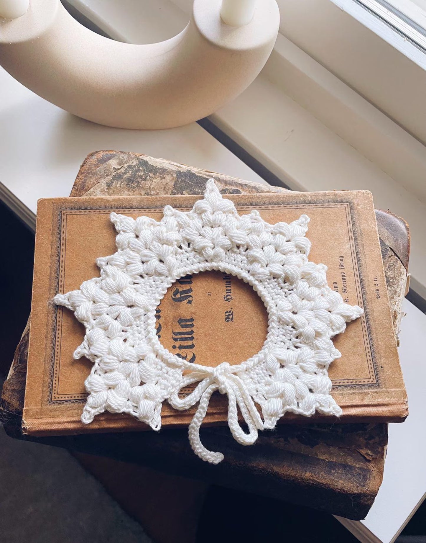 Snowflake Star Collar