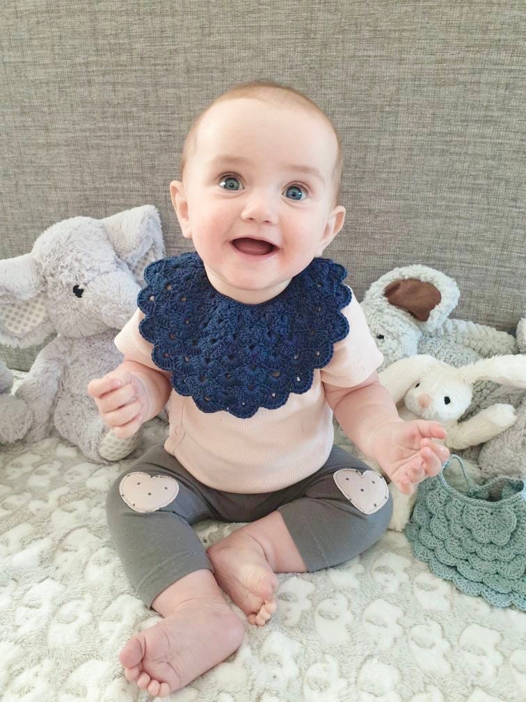 Crochet pattern Bib - English US-terms