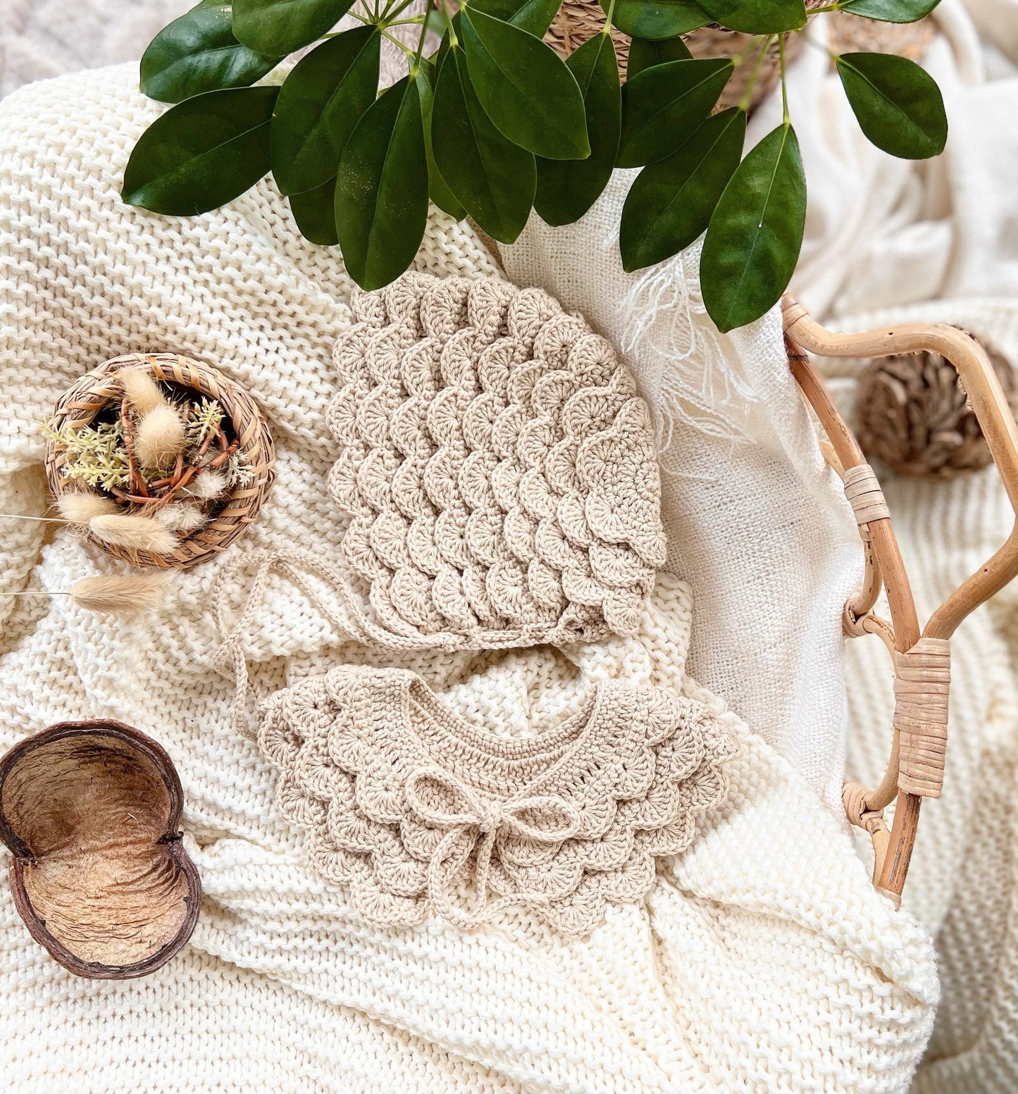 Crochet Pattern Cutie collar, English US Terms