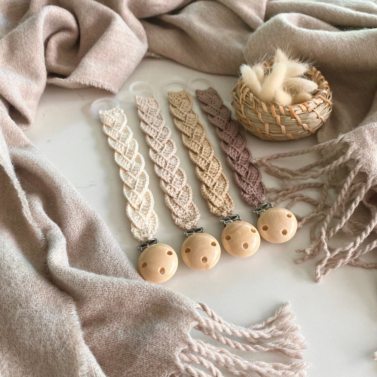 Crochet pattern Pacifier holder / Braided Pacifier holder