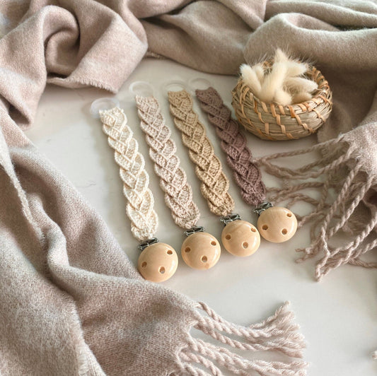 Crochet pattern Pacifier holder / Braided Pacifier holder
