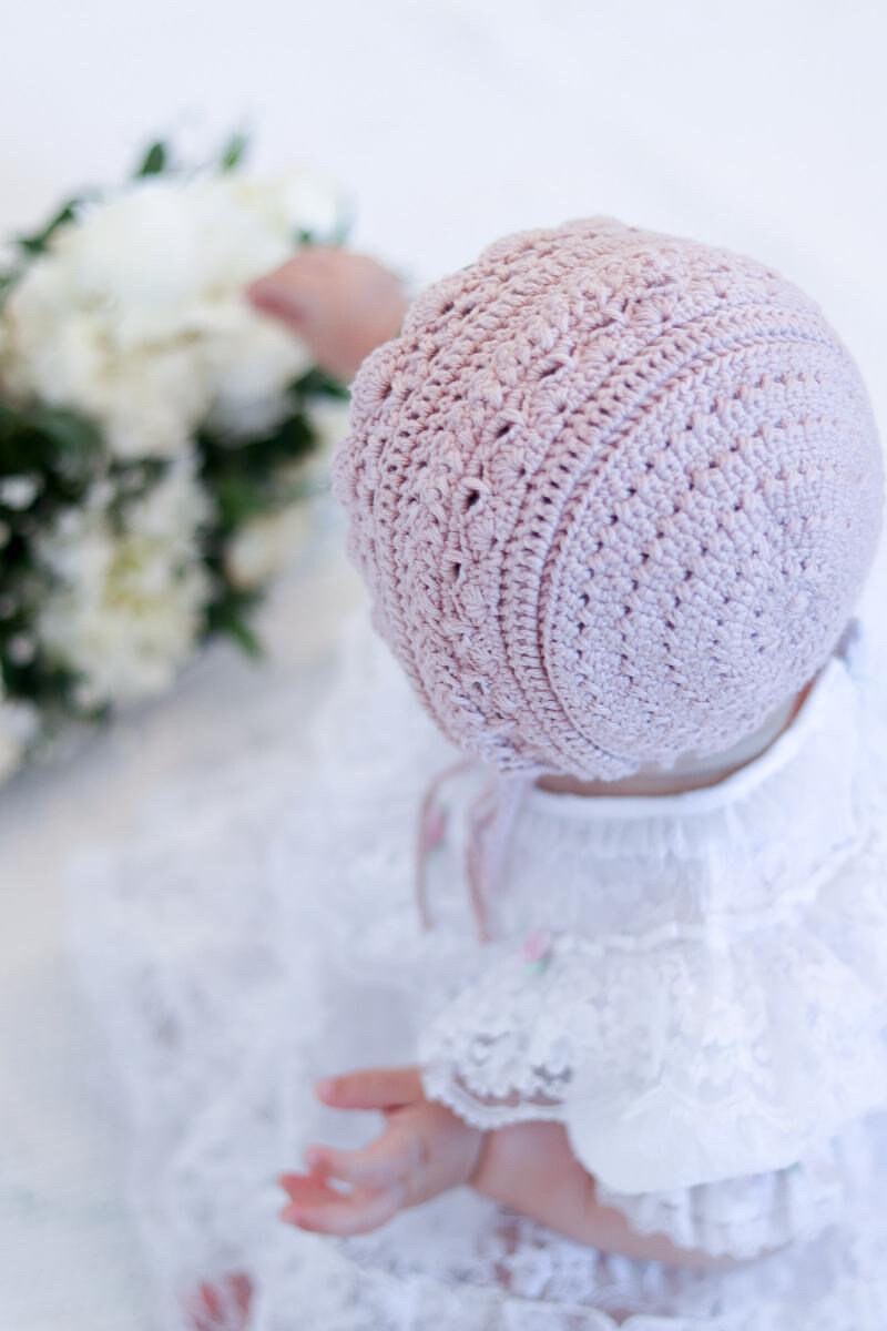 Crochet pattern Lovely Bonnet, English US Terms