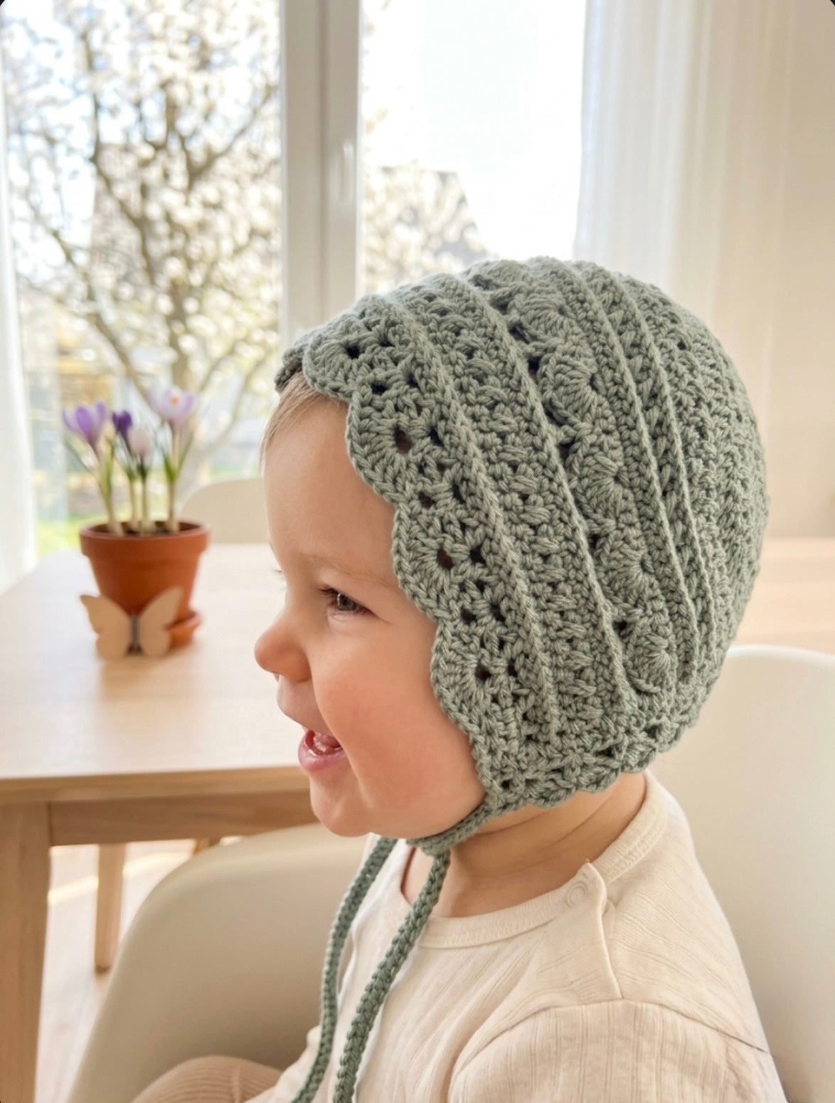 Lovely Bonnet Crochet pattern