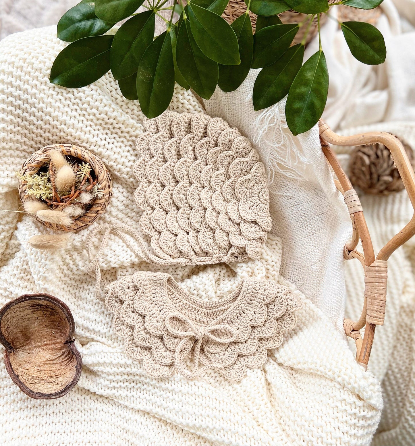 Crochet pattern Cutie Bonnet, English US Terms