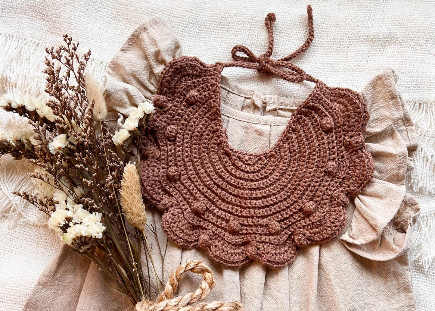 Daisy Bib crochet pattern- English Us-Terms