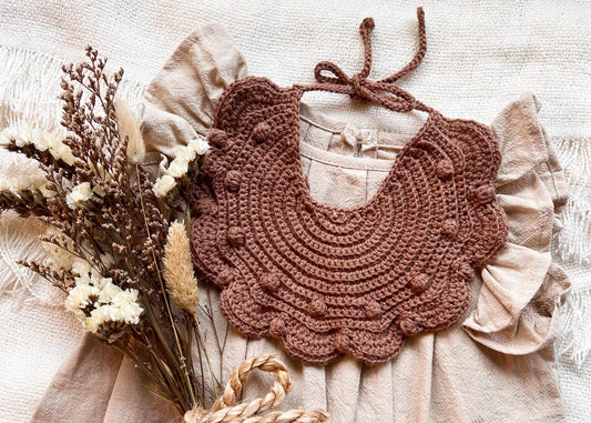 Daisy Bib crochet pattern- English Us-Terms